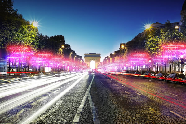 Les illuminations sur les Champs-Elysées pour Noël