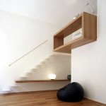 Appartement avec un escalier design