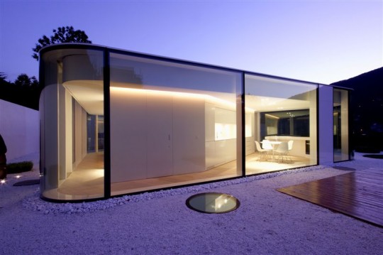 Maison en verre design Lugano House