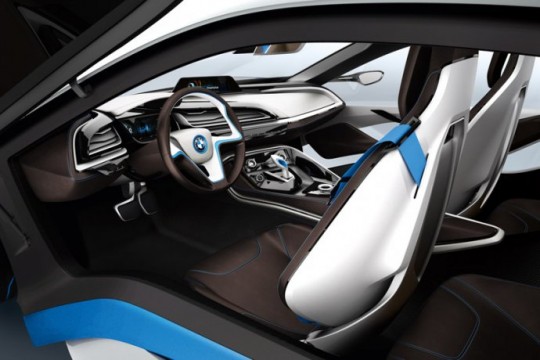 BMW i8 photo de l'intérieur de la voiture