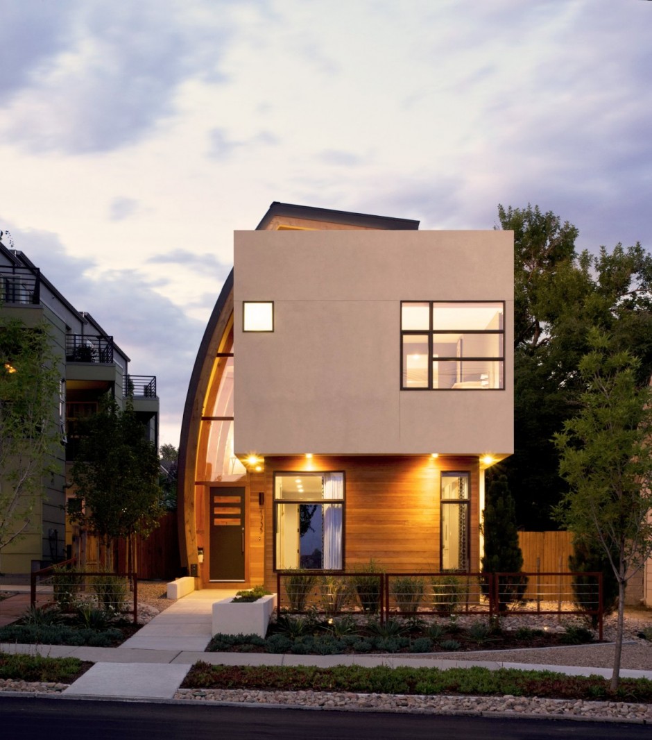 Shield House, une maison qui protège des regards avec son « bouclier » !