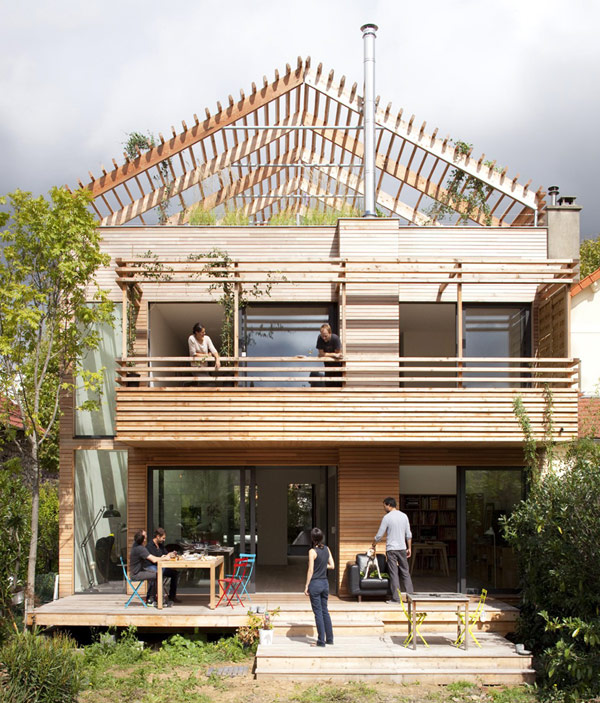 Une maison en bois éco-durable près de Paris par Djuric Tardio architectes