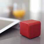 NuForce Cube, haut-parleur mobile
