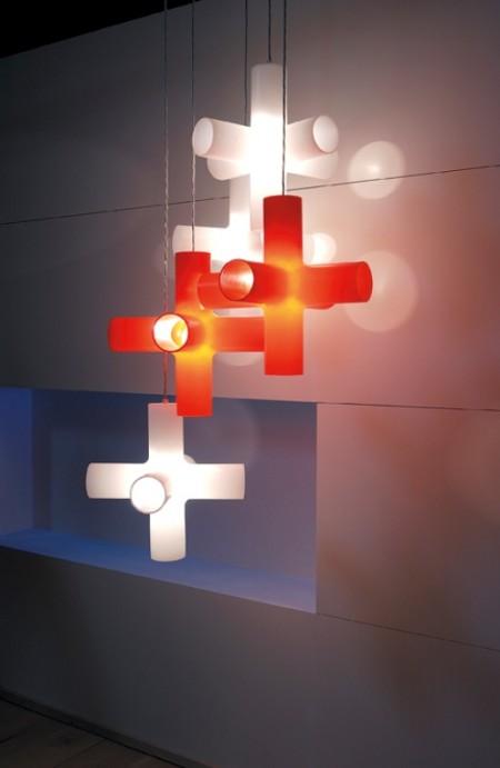 Crosslight, luminaire cruciforme design