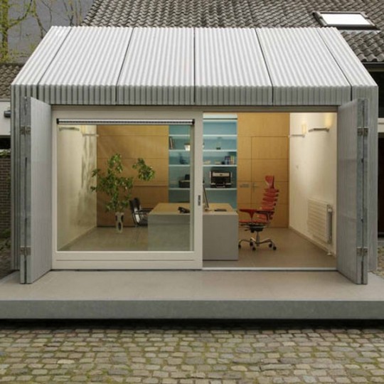 Un garage transformé en bureau à Eindhoven