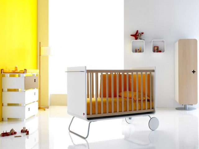 Lit évolutif pour bébé transformable en bureau BE cot by Cambrass