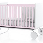 Lit à barreaux évolutif pour bébé rose pâle et blanc Be Cot