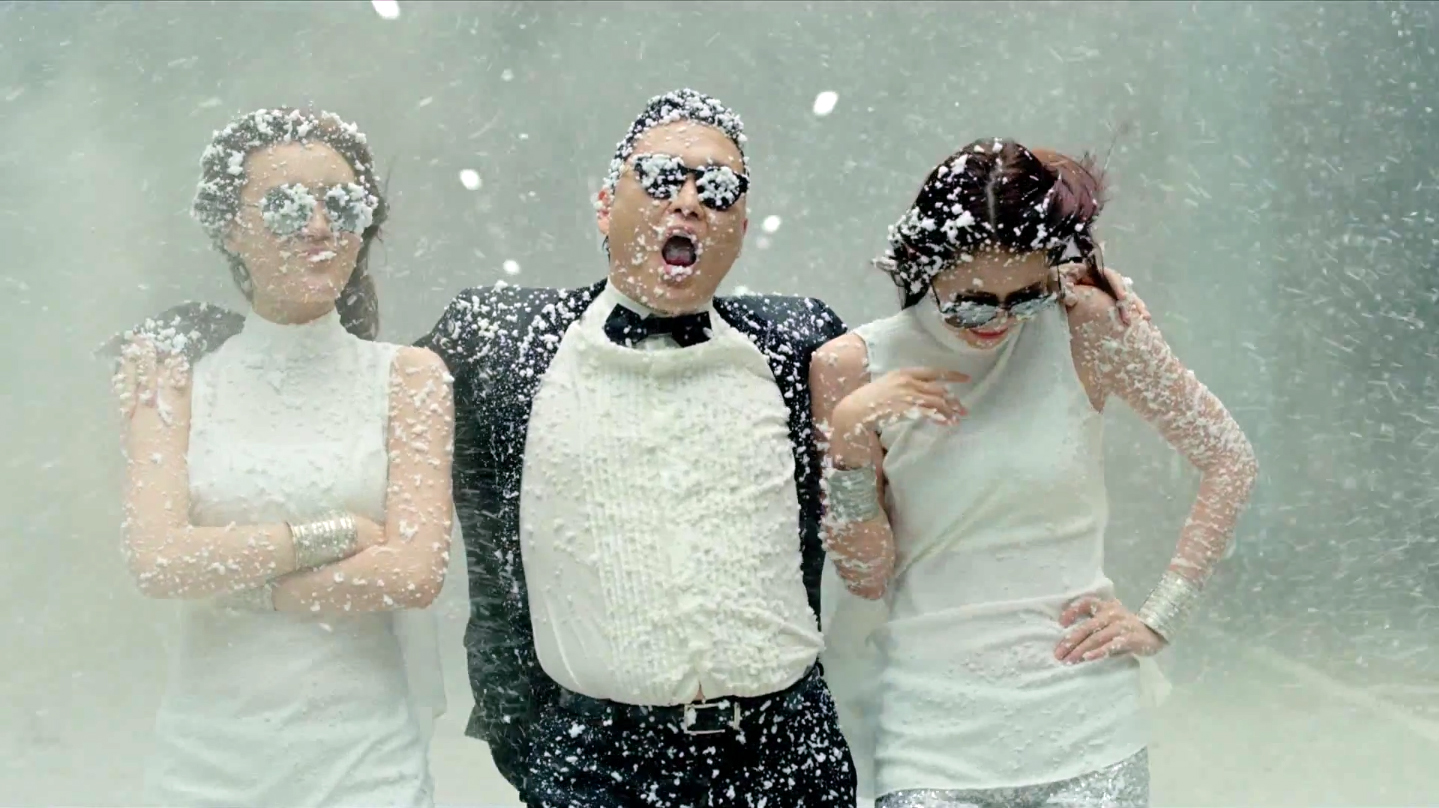 Déco de Noël Gangnam Style (sous la neige)