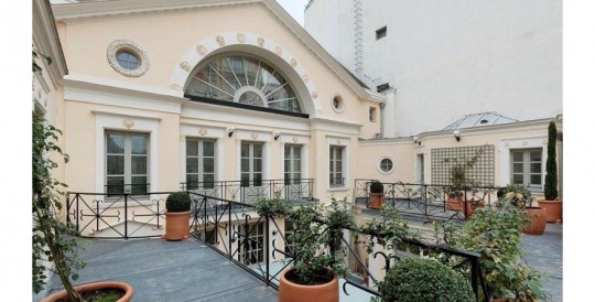 Terrasse de l'hôtel particulier de Depardieu
