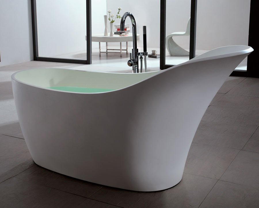 Ma salle de bain design : Osez la baignoire ilot en solid surface !