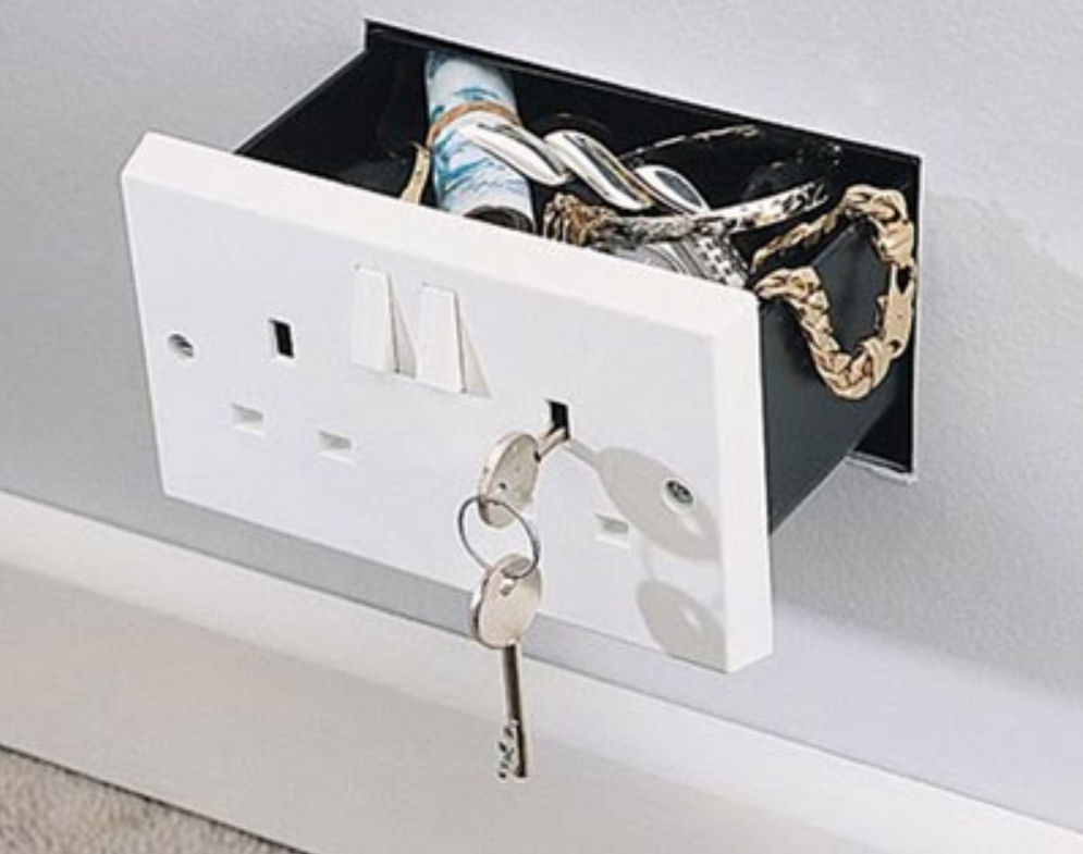 ARREGUI Socket 23000W-S0 Coffre-fort dissimulé derrière prise murale 10