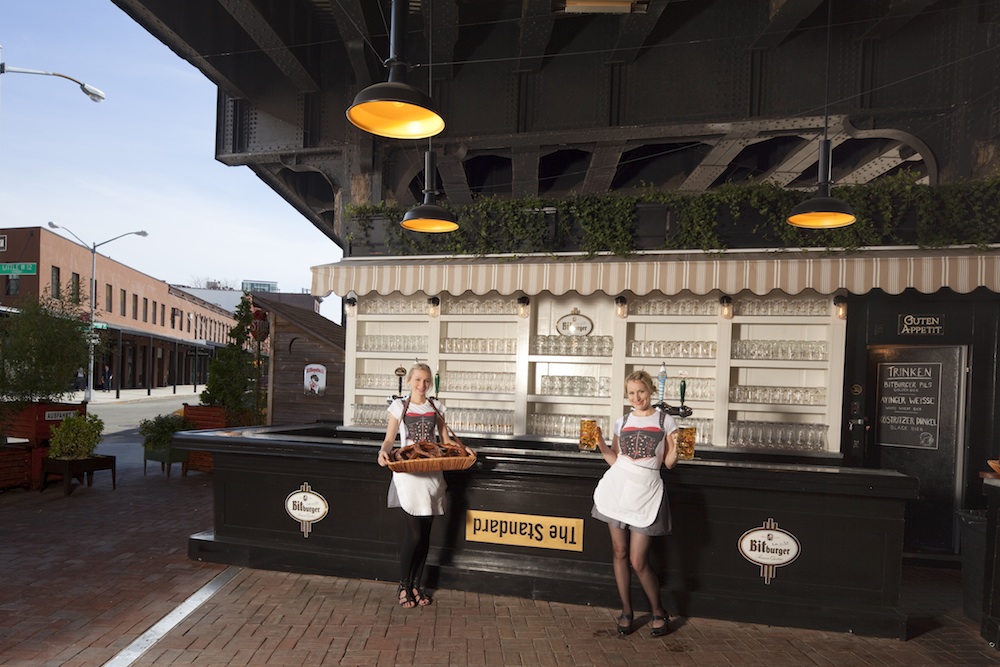 The Standard High Line New York bar rétro