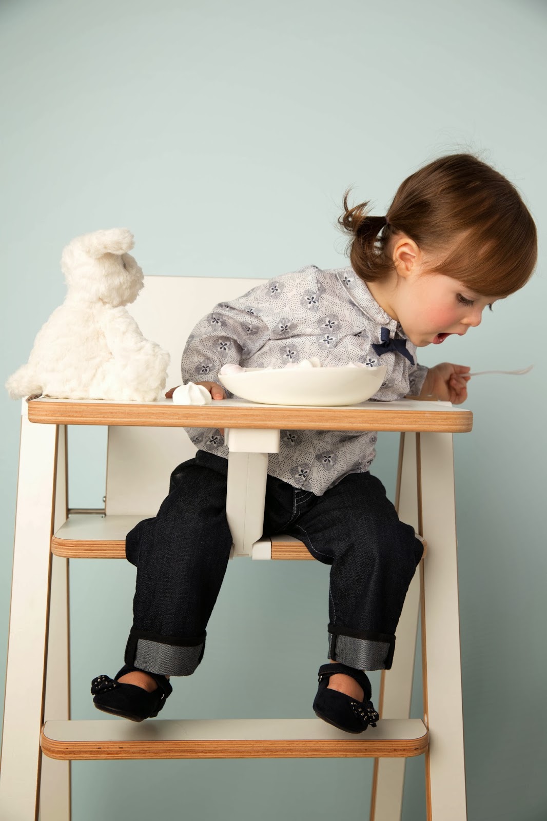 Mobilier bébé : Supaflat, la chaise haute pliable extra plate (4,2 cm d’épaisseur)