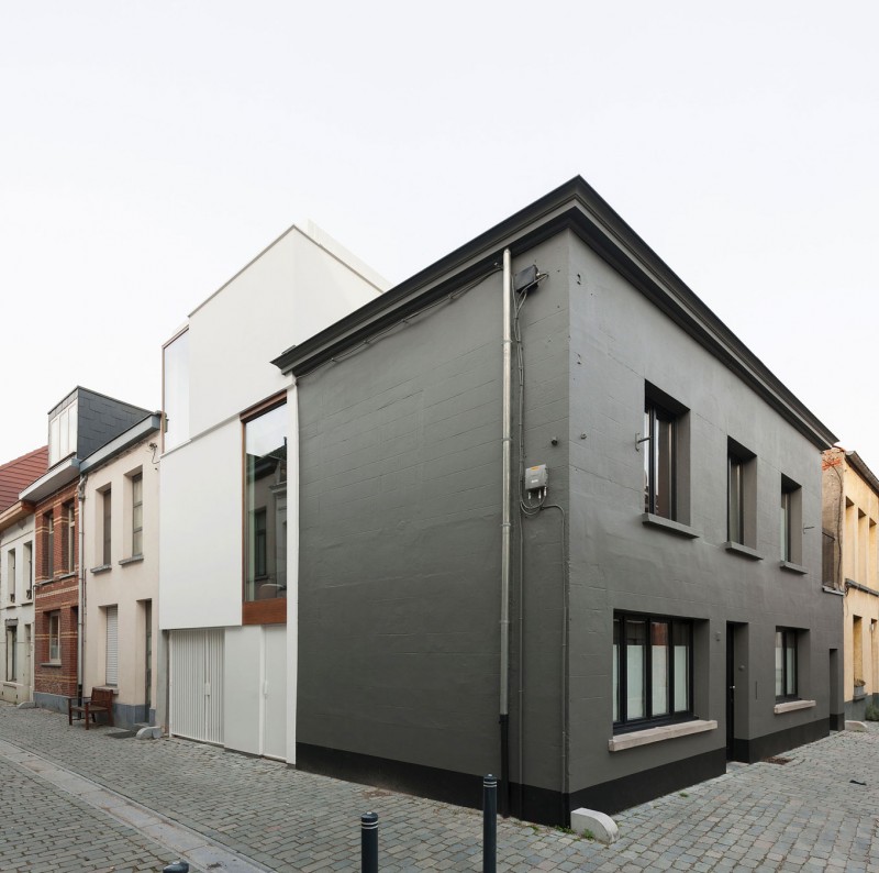 Belgique : Maison de ville contemporaine LKS par P8 architectes