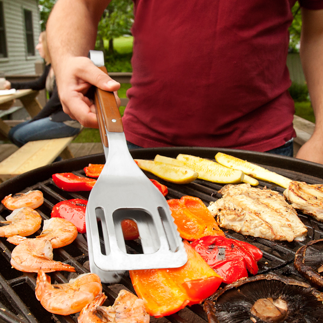 Barbecue : 5 accessoires innovants pour réussir vos grillades