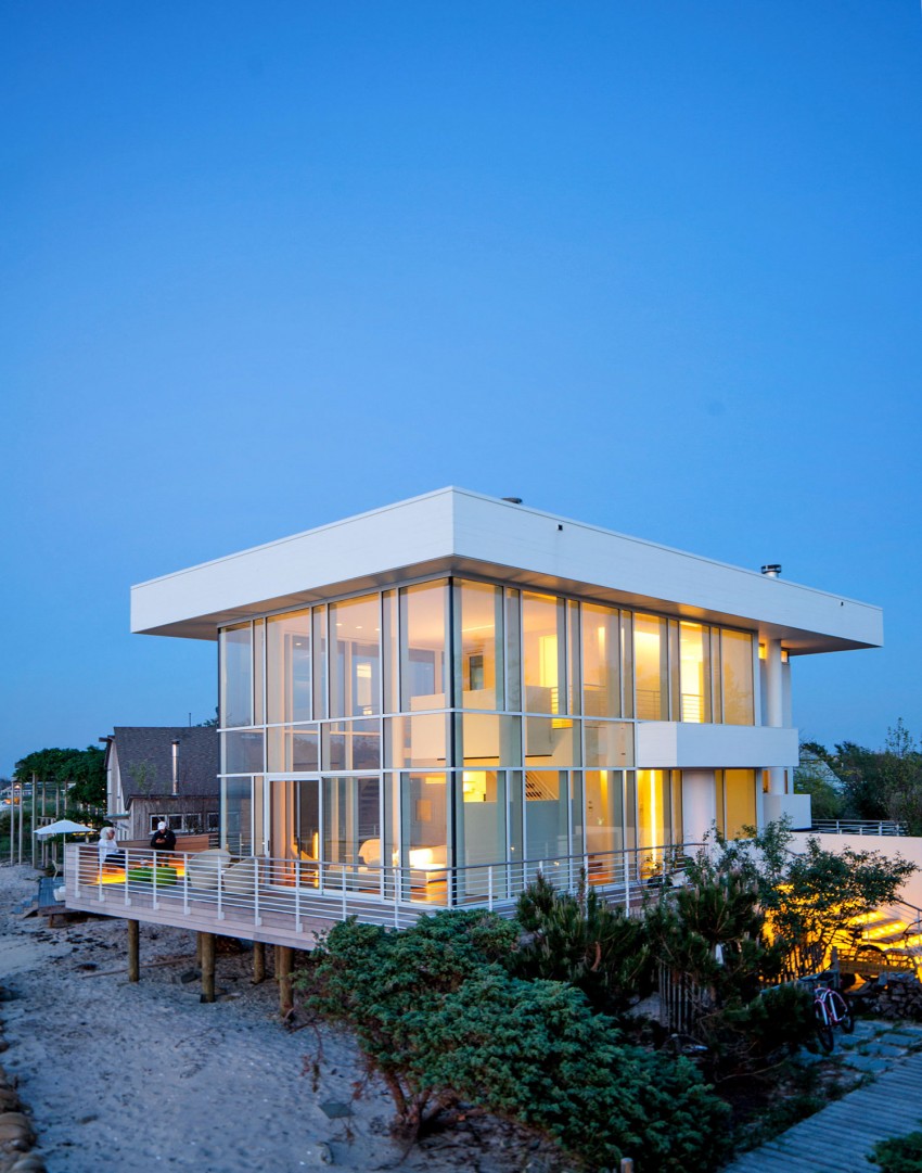Magnifique maison en verre sur la plage de Long Island, New-York